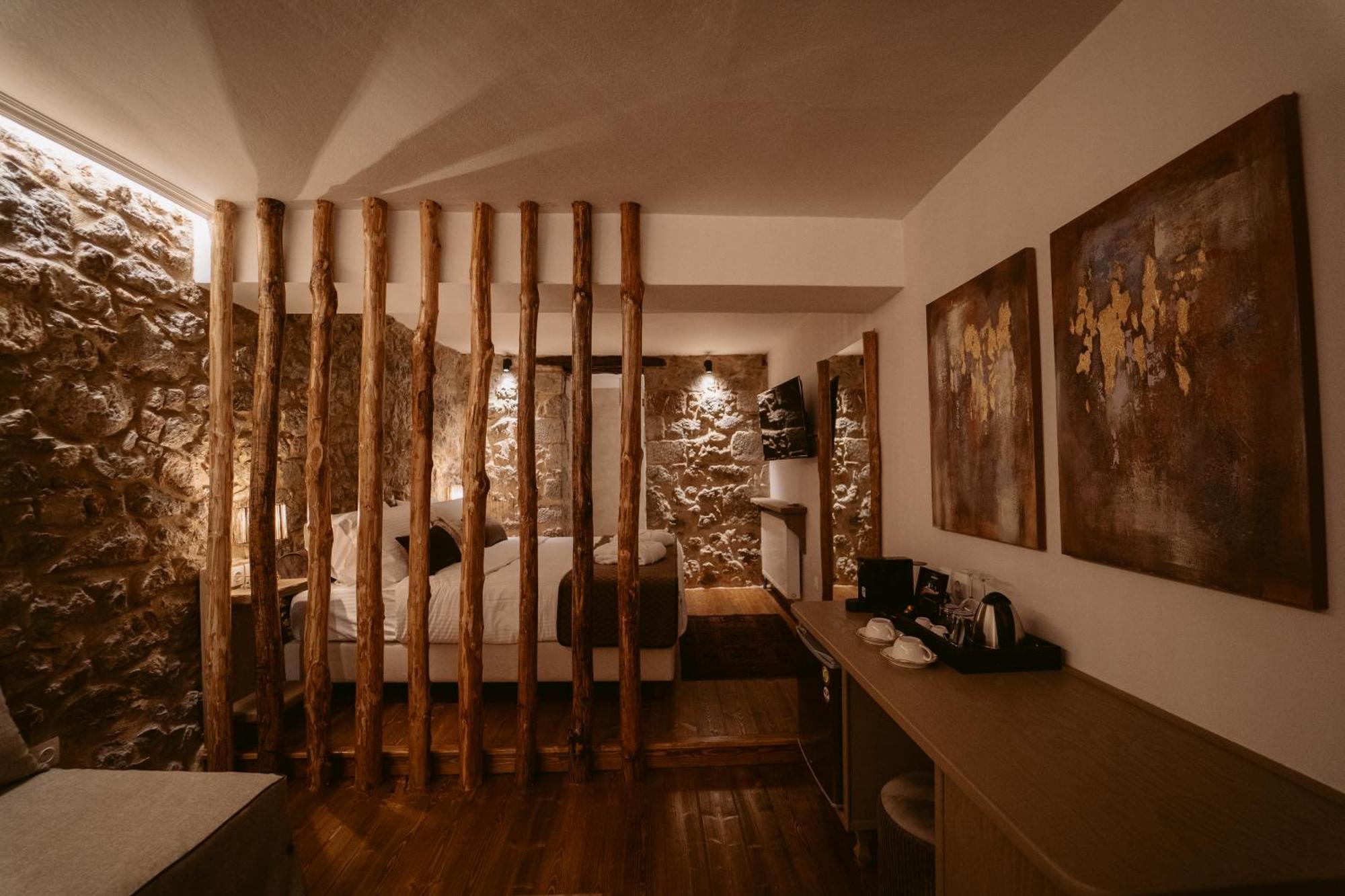 Afanos Guesthouse Arachova Bilik gambar