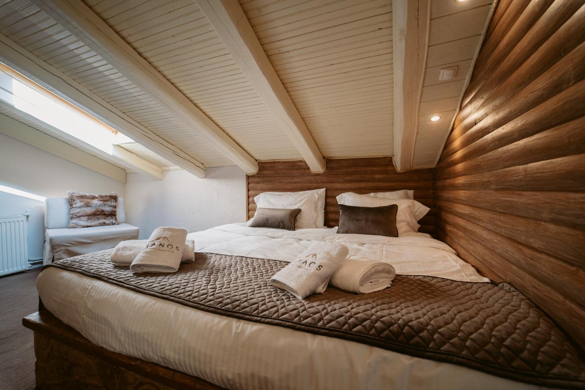 Afanos Guesthouse Arachova Bilik gambar