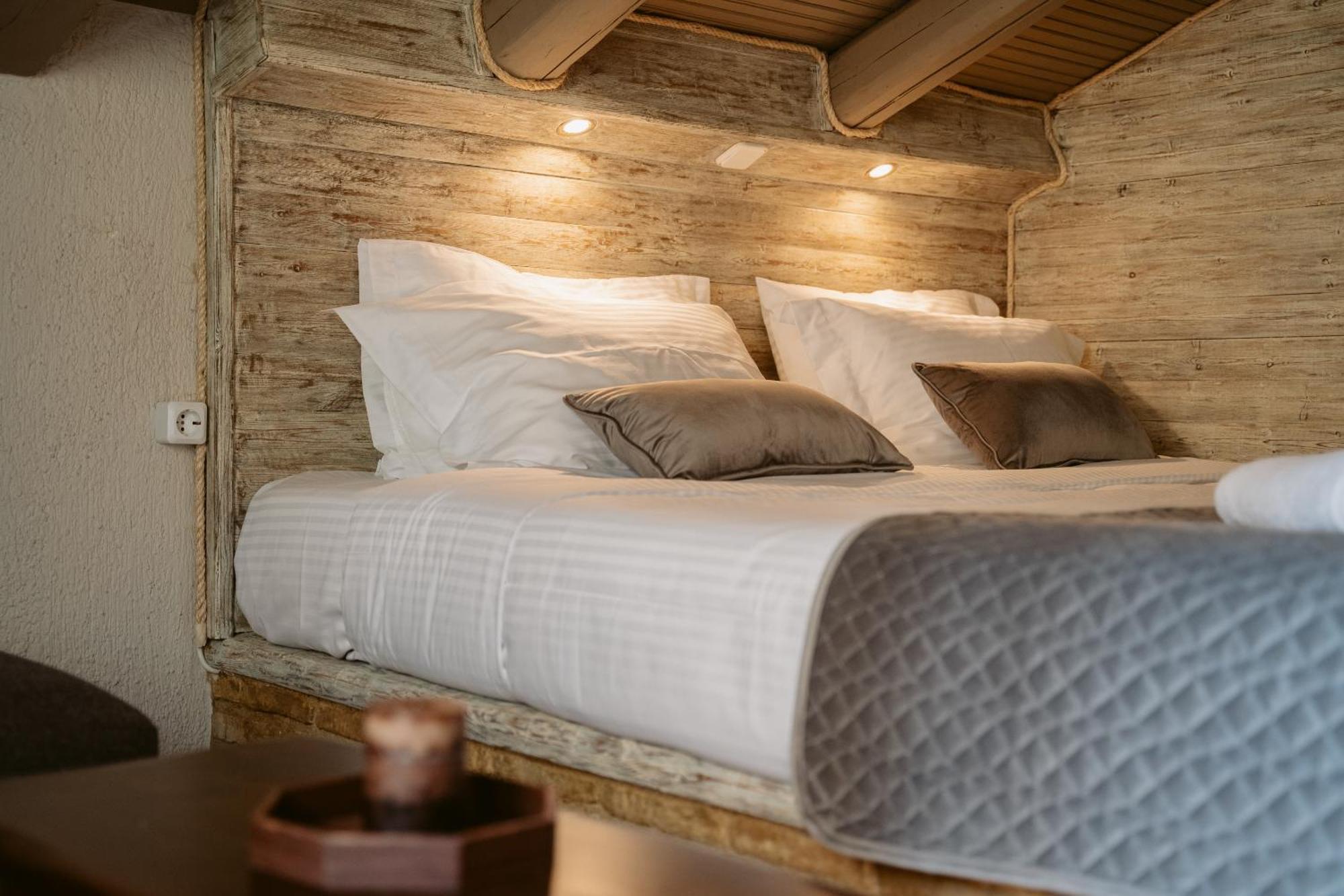 Afanos Guesthouse Arachova Bilik gambar