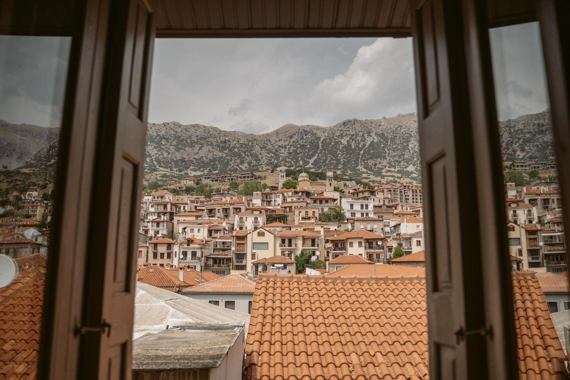 Afanos Guesthouse Arachova Bilik gambar